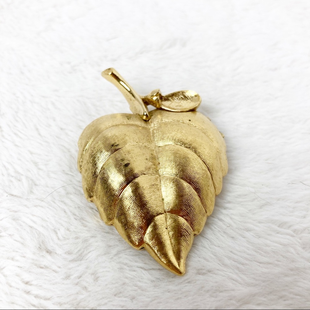 Avon pin leaf shaped diffuser locket gold brooch